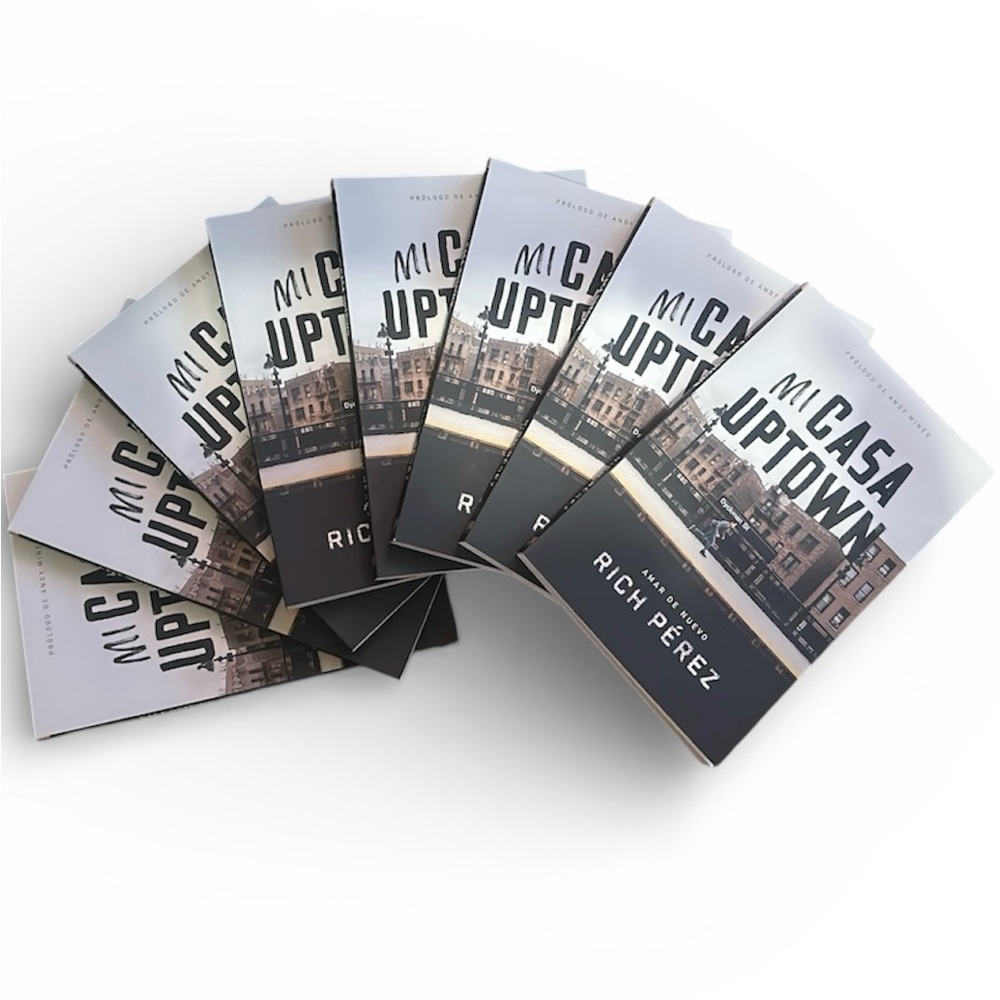 Set of 8 Brand New Copies of Mi Casa Uptown (Spanish Version) by Rich Perez.